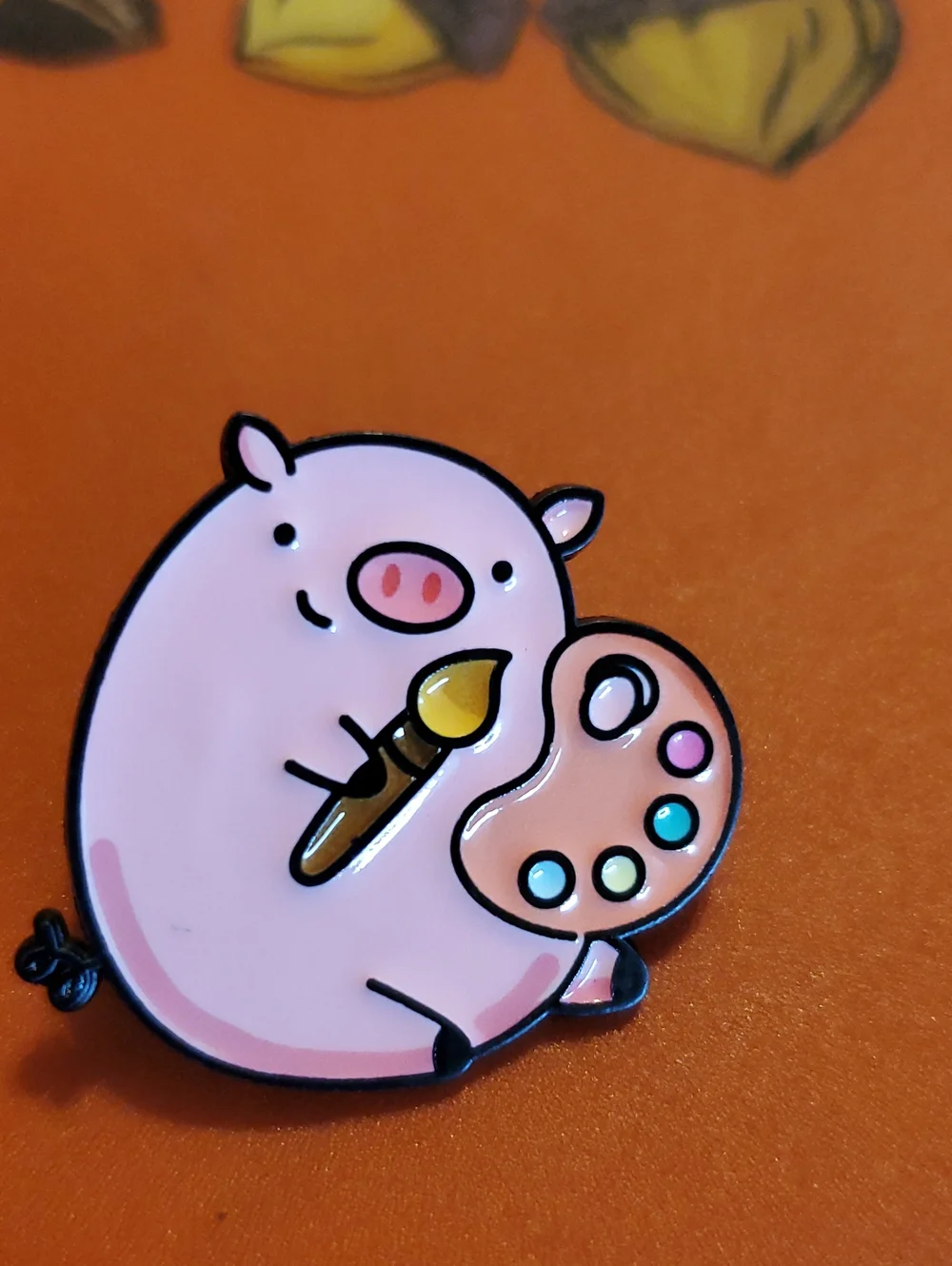Pink Artist Pig Enamel Pin - Cute Small Pets Accessory